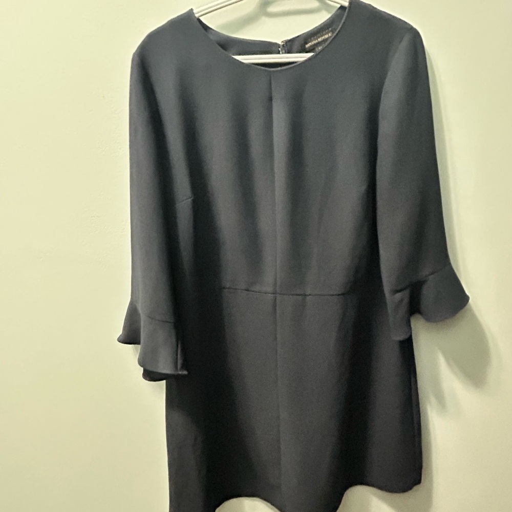 Elegant Banana Republic Navy Flutter Sleeve Dress